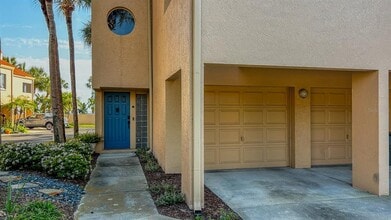 Building Photo - 1635 Royal Palm Dr S