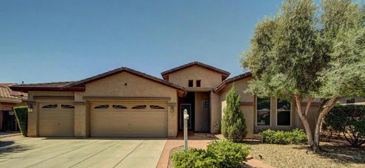 Primary Photo - 4BD / 3BA Chandler Home for Rent!