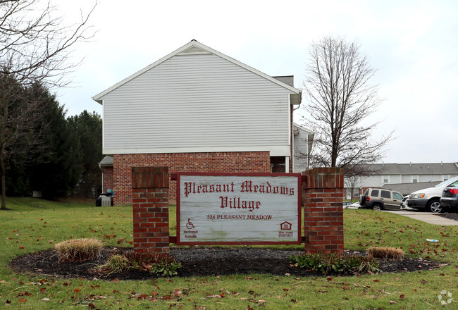 Foto del edificio - Pleasant Meadow Village