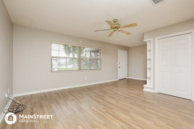 Building Photo - 902 Sylvia Dr