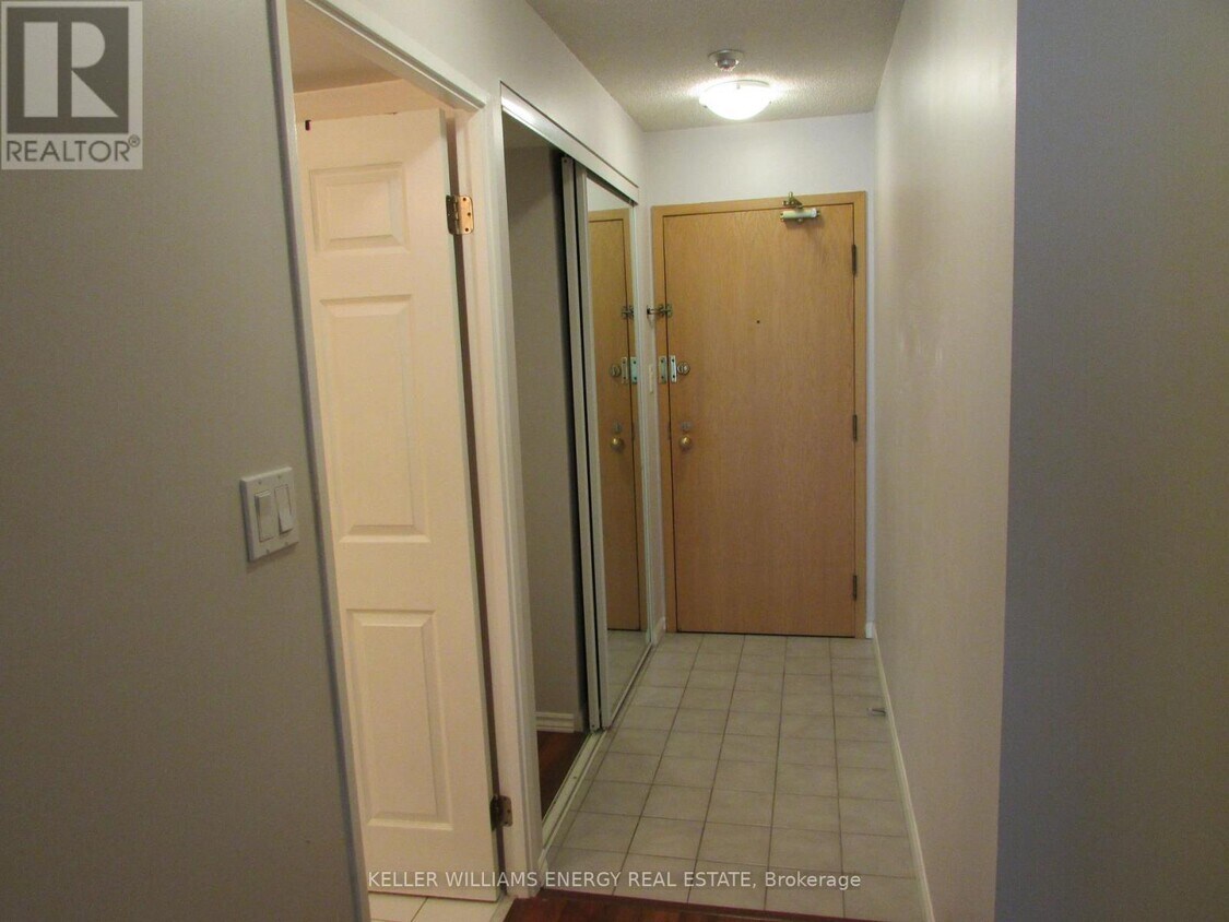 Photo principale - 24-324 Wellesley St W
