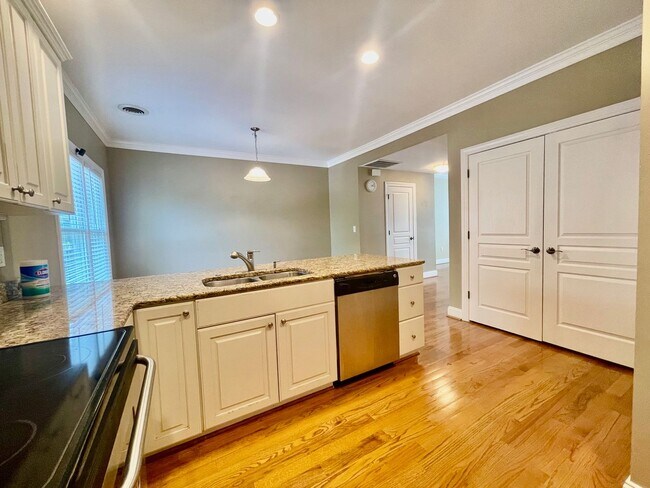 Foto del edificio - 3 Bedroom 2.5 Bath in the Vista