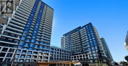 Building Photo - 7950 Bathurst St