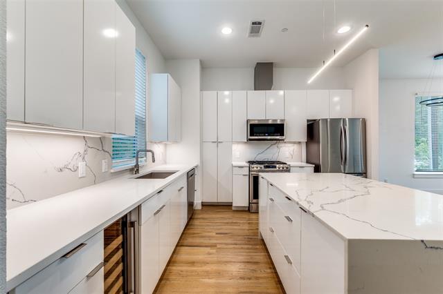 Foto del edificio - 1828 N Garrett Ave