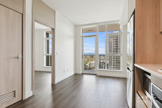 Photo du bâtiment - 1 - Bed + 1 - Bath Condo for Rent - The GR...