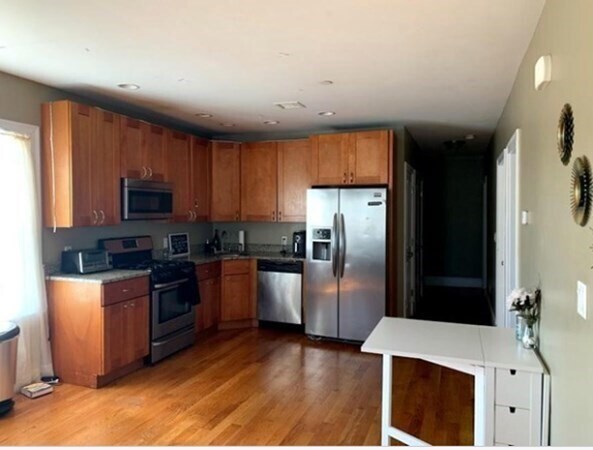 Primary Photo - 71 Spring St