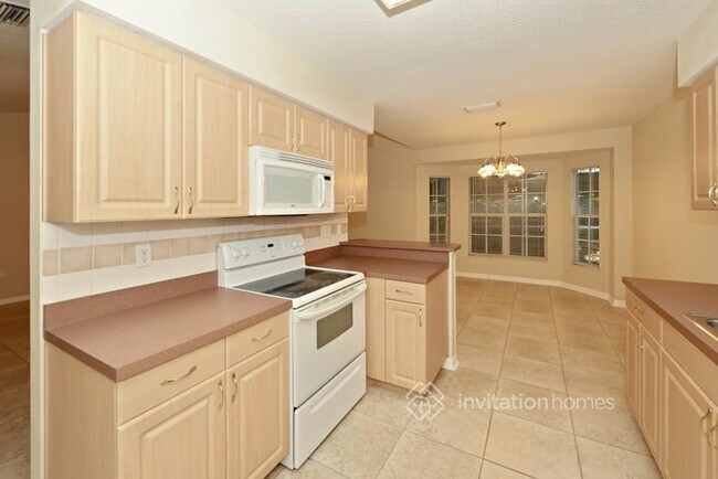 Building Photo - 7246 Highland Loop