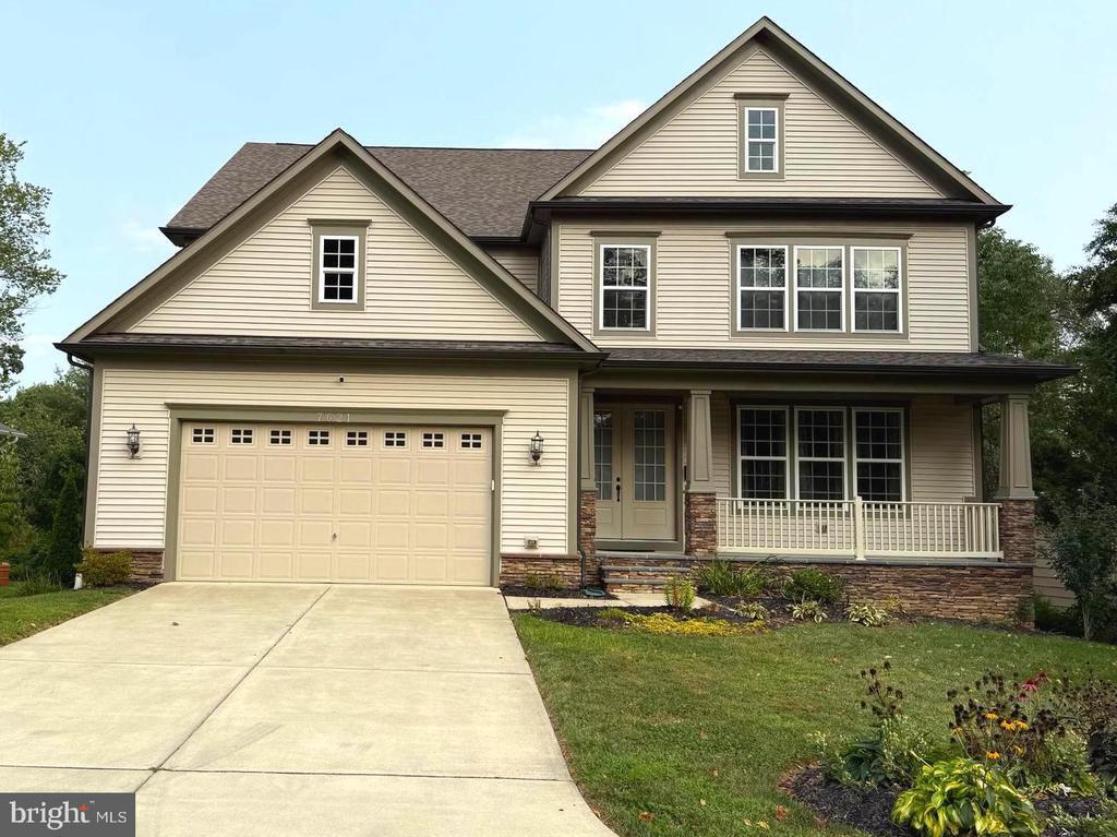 Foto principal - 7621 Leonard Dr