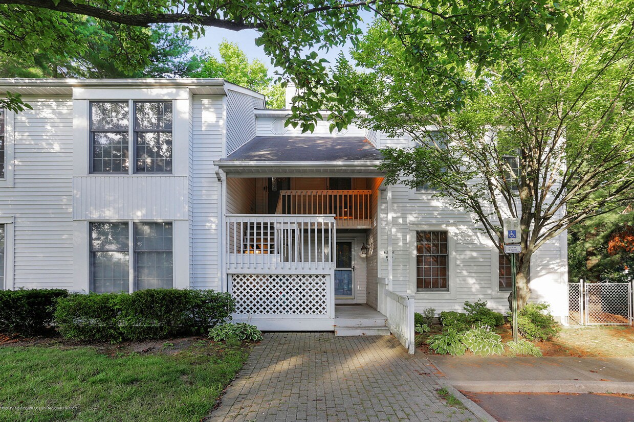 Primary Photo - 2501 Bedford Corners Ln