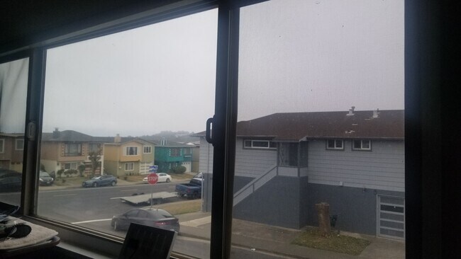 Foto del edificio - 2 Larkspur Ave