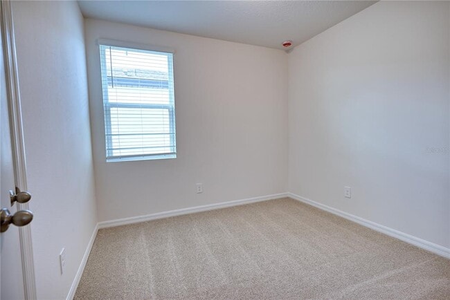 Foto del edificio - 5521 Clove Row