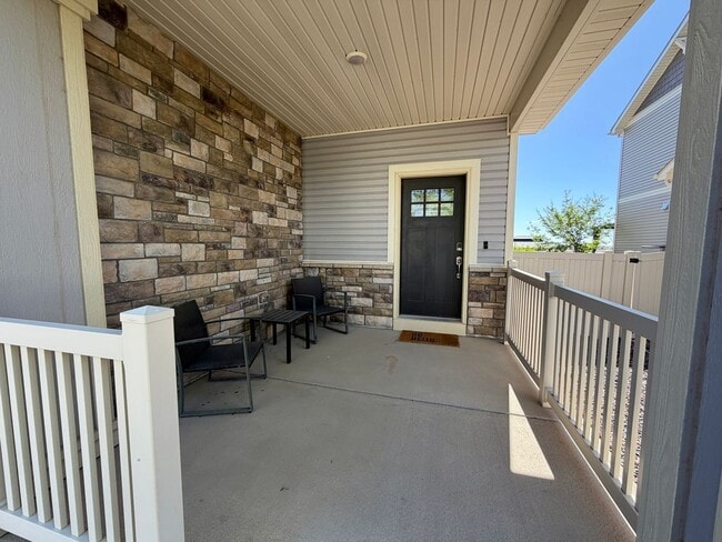 Building Photo - 3619 Teakwood Ln