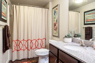 2BR,2BA-D - The Boulders On Fern