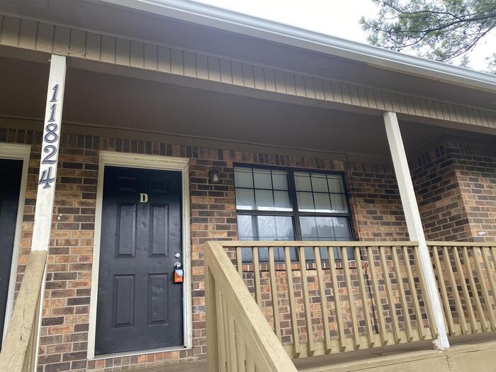 Primary Photo - 11824 E Gateway Dr SE