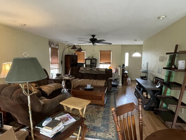Foto del edificio - 6108 N Willow Pond Dr