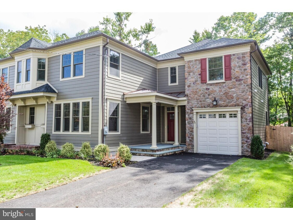 Foto principal - 63 Patton Ave