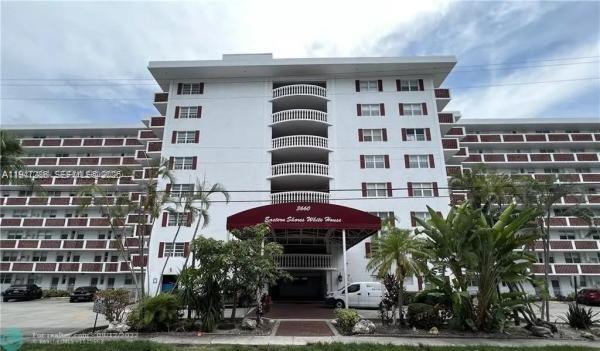 Foto del edificio - 3660 NE 166th St