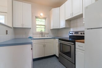 Building Photo - 5534 N Missouri Ave