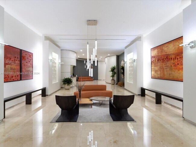 Foto del edificio - 9066 SW 73rd Ct