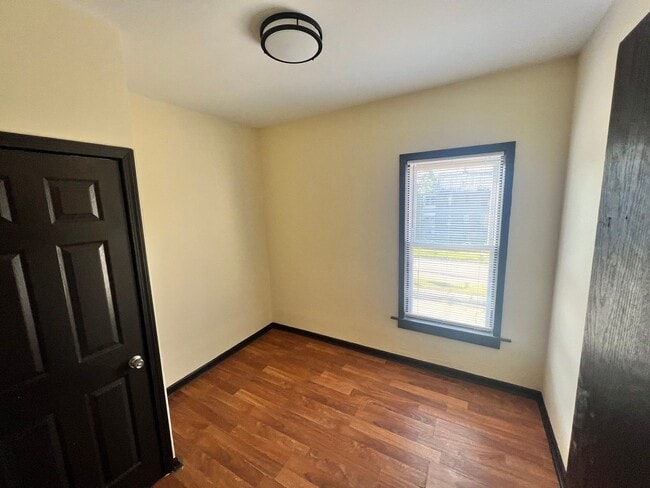 Building Photo - 6406 S Marshfield Ave