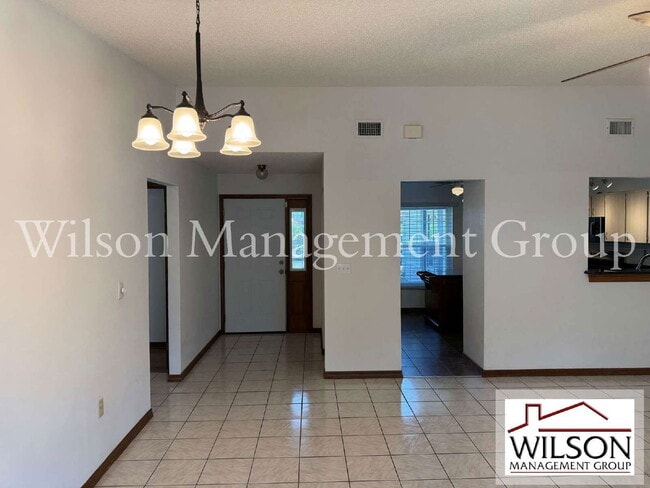 Building Photo - 1420 Flamingo Dr