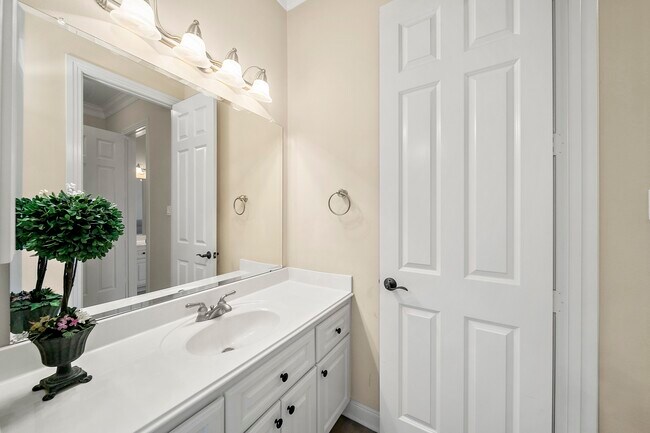 Foto del edificio - 11530 Legend Manor Dr