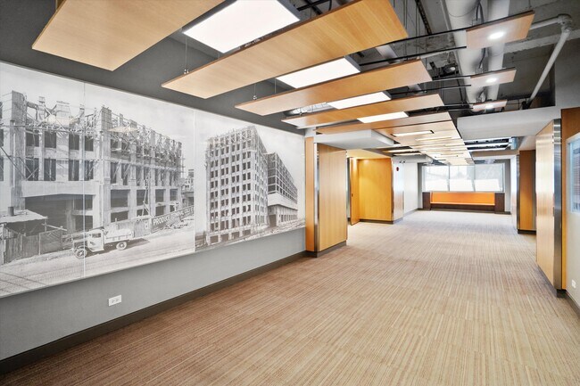 Foto del edificio - 1550 S Blue Island Ave