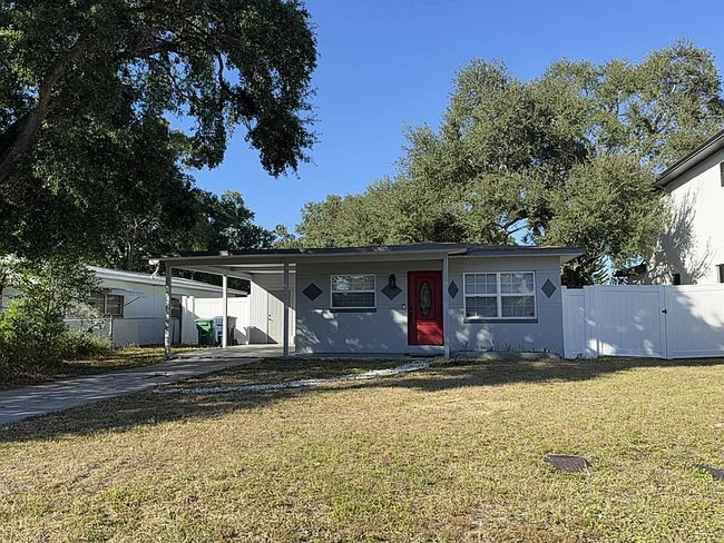 Foto del edificio - 4207 W North B St