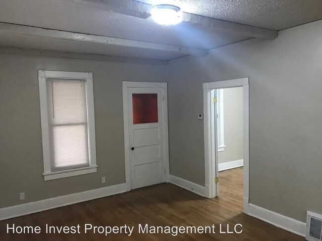 Building Photo - 1333 W Silver Spring Dr
