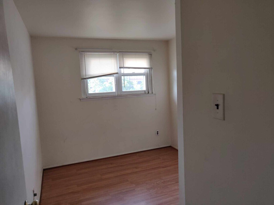 Primary Photo - 1429 N 12th St