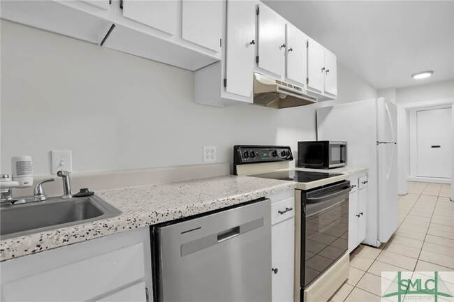 Foto del edificio - 703 Barnard St