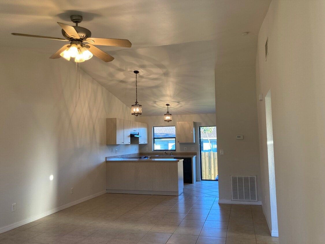 18633 Holly Rd Unit 18633, Fort Myers, FL 33967 Apartments in Fort