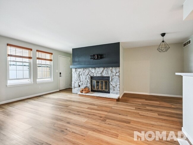 Building Photo - 2 Bedroom Condo in Arvada