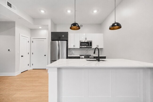Foto del edificio - 379 Somerville Ave