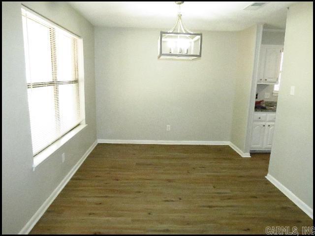 Building Photo - 1403 S Schiller St