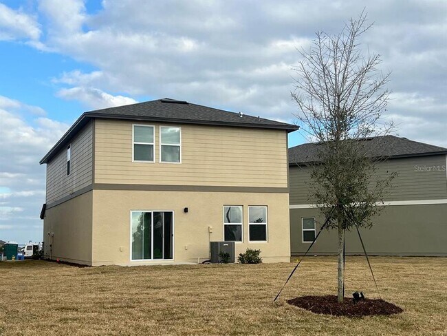 Building Photo - 2205 Treasure Hill St