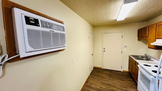 Foto del edificio - Williams Ave Apartments