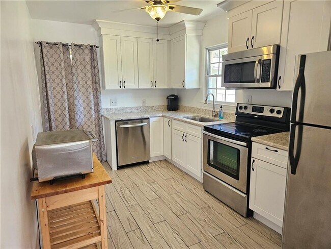 Foto del edificio - 173 Nancy Dr SE