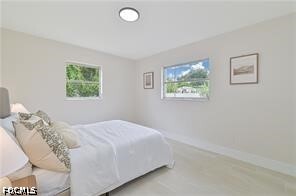 Foto del edificio - 26 Maple Ave N