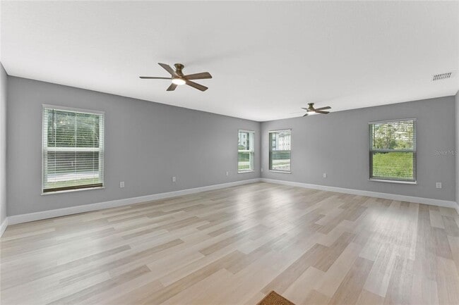 Foto del edificio - 2930 Alatka Ln