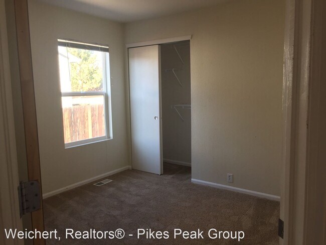 3 br, 2 bath House - 9339 Bethpage Road - 4