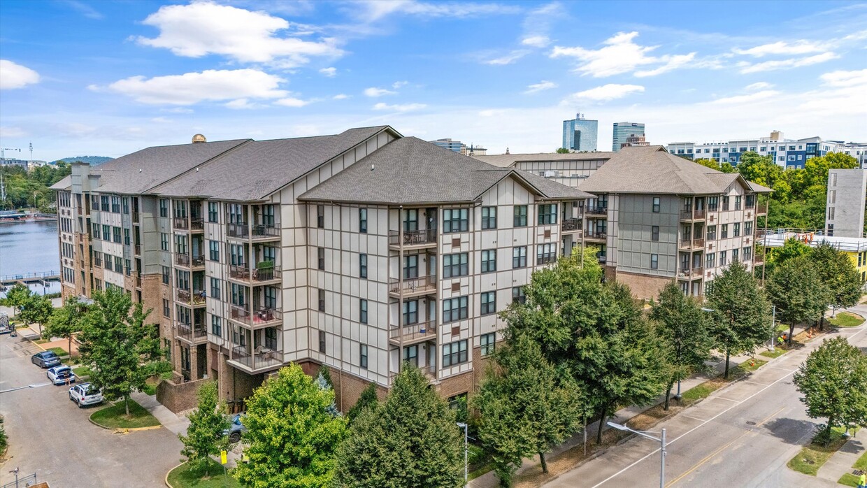 Photo - 445 W Blount Ave (Knoxville, TN)