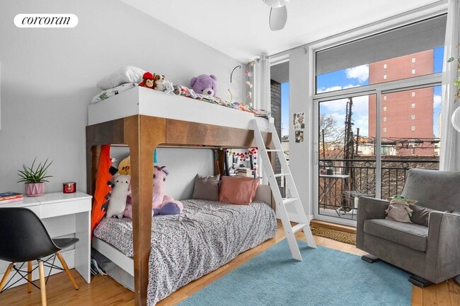 Foto del edificio - 219-223 Withers St