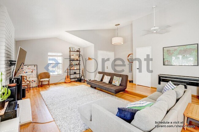 Foto del edificio - 1444 Cortez Ct