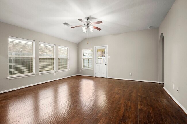 Foto del edificio - 6407 Sweet Orchid Ln