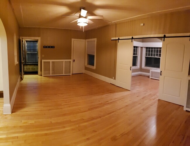 Building Photo - 417 5th Ave SE