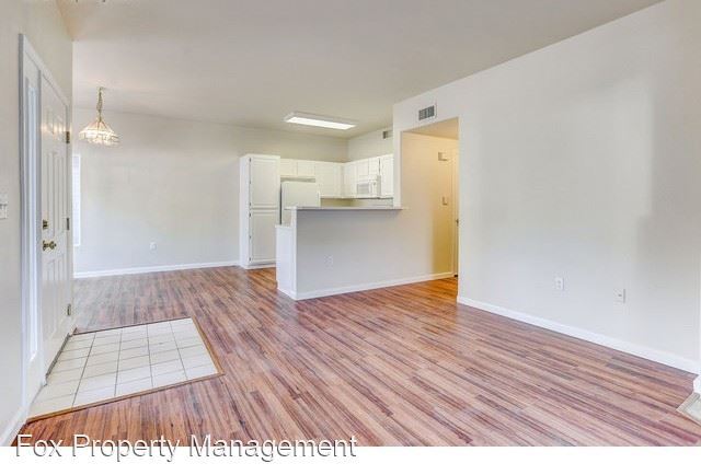 Building Photo - 1128 Opal St