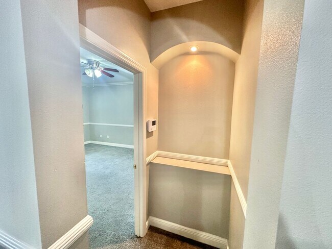 Foto del edificio - Orlando - 4 Bedroom, 3 Bathroom - $3,095.00