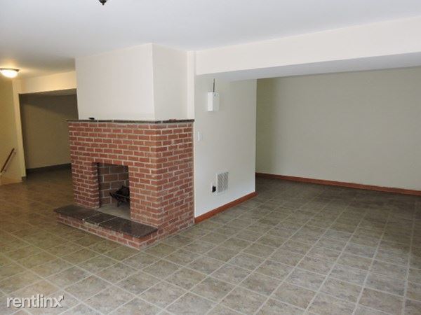 Foto del edificio - 3 br, 2.5 bath House - 83 Buchanan