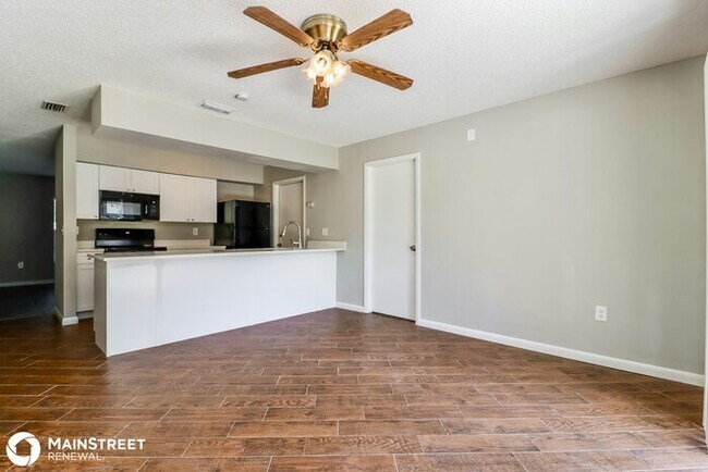 Building Photo - 2289 Crystalview Ct, Lakeland, FL 33801